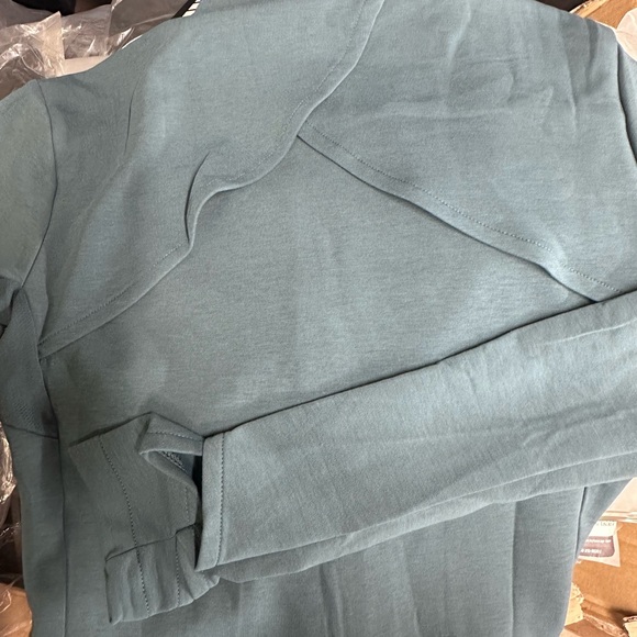 Adidas Gym Jacket Brand New - Picture 2 of 2